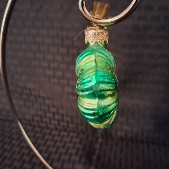 Christopher Radko 2" WEE SHAMROCK clip on ornament - Picture 4 of 8